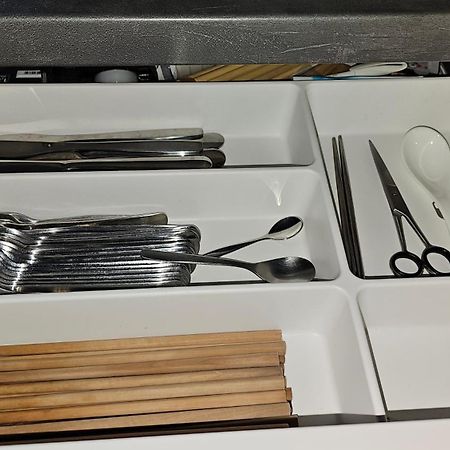 Zimmer In Bilk-Zentrum Duesseldorf Buitenkant foto